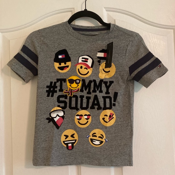Tommy Hilfiger Emoji T-shirt sz M NWT - Picture 1 of 2
